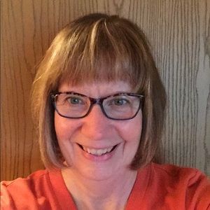 Meet your Posher, Rebecca